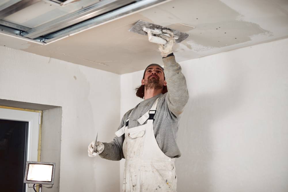 Benefits of Hiring Experienced Painters for Your Residential and Commercial Painting Needs