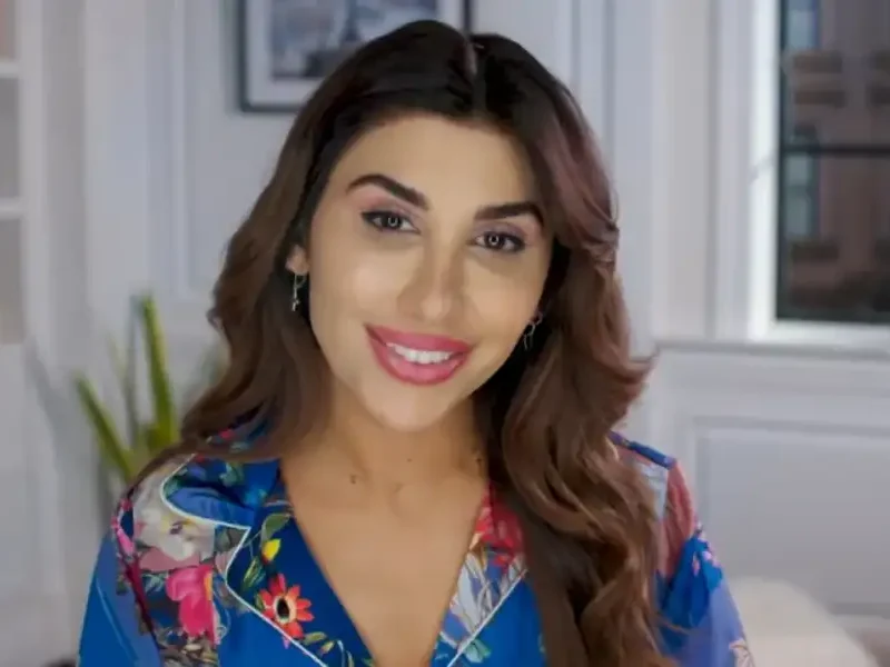 courtney khondabi net worth